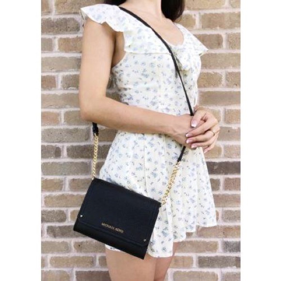 Micheal Kors clutch bag - Picture 4 of 8